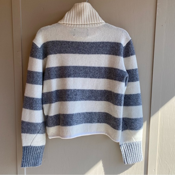 EUC Women’s Calvin Klein Jeans Boxy Grey & Cream Striped Turtleneck Sweater S - Picture 4 of 6